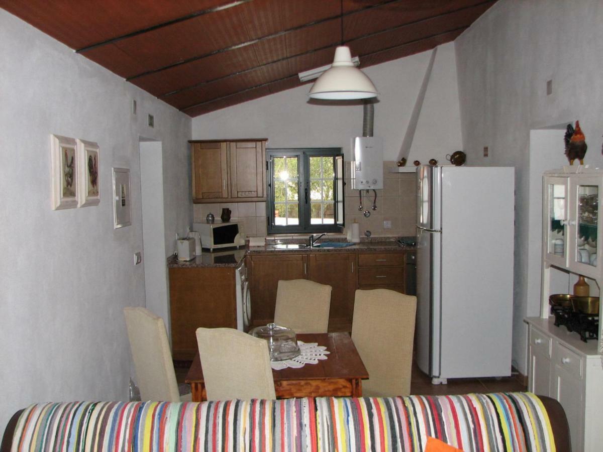 Casa Da Avo Mina Villa แมร์โตลา ภายนอก รูปภาพ